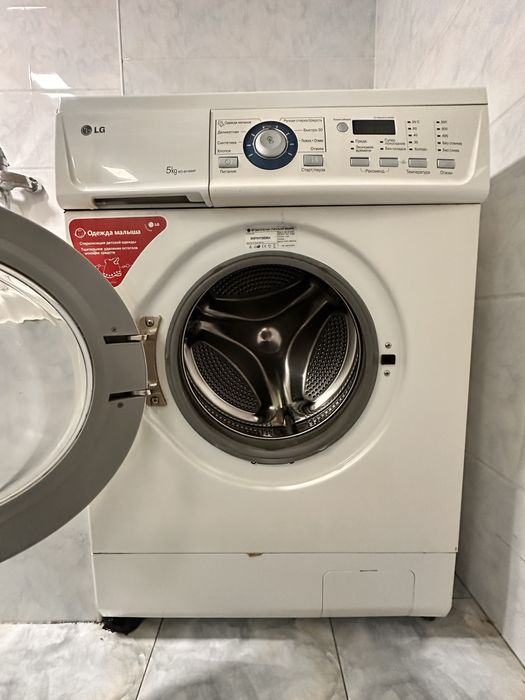 Стиральная машина LG WD-30164N, 5 кг