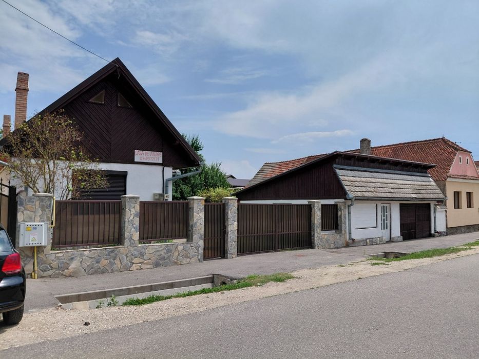 Casa de vânzare 1000mp