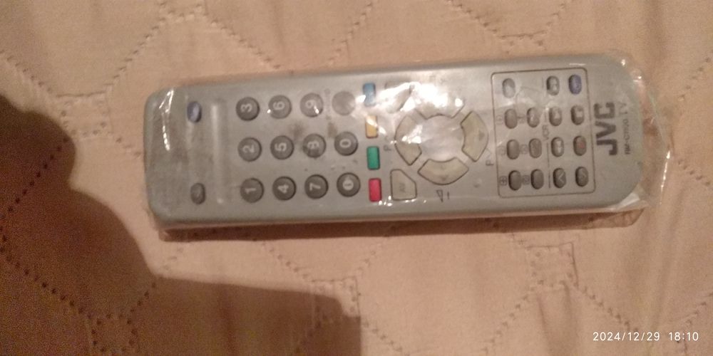 Телевизор JVC цеетен