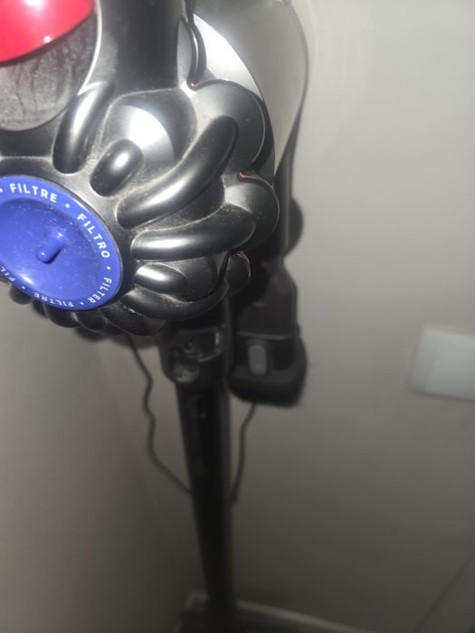 Пылесос Dyson v 7