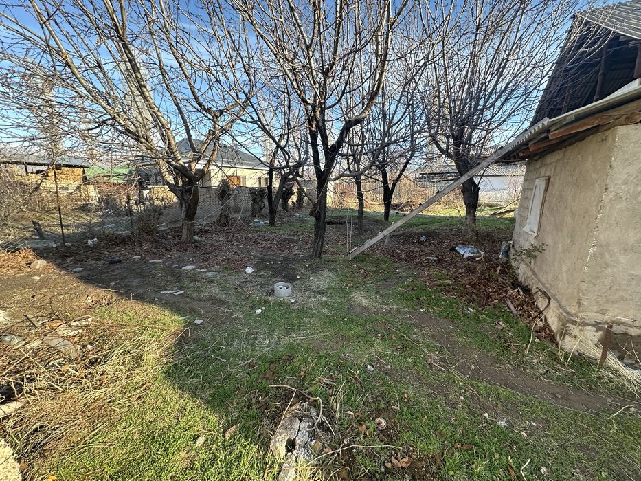 Уй сотилади СРОЧНО!!!