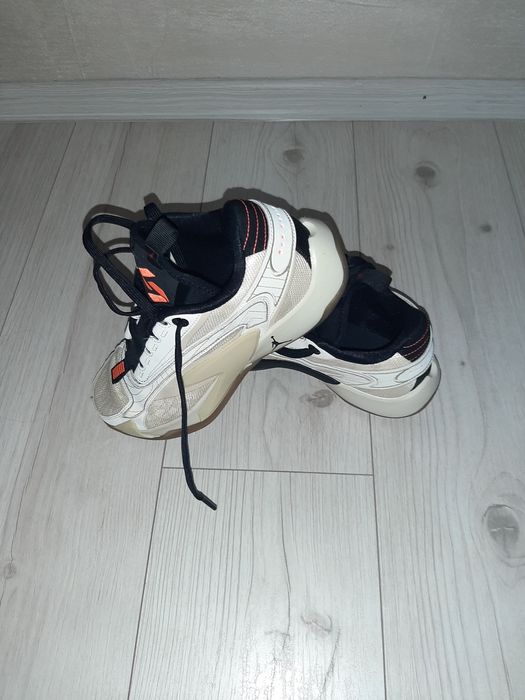 Маратонки Nike MD Runner и Nike Jordan Luka