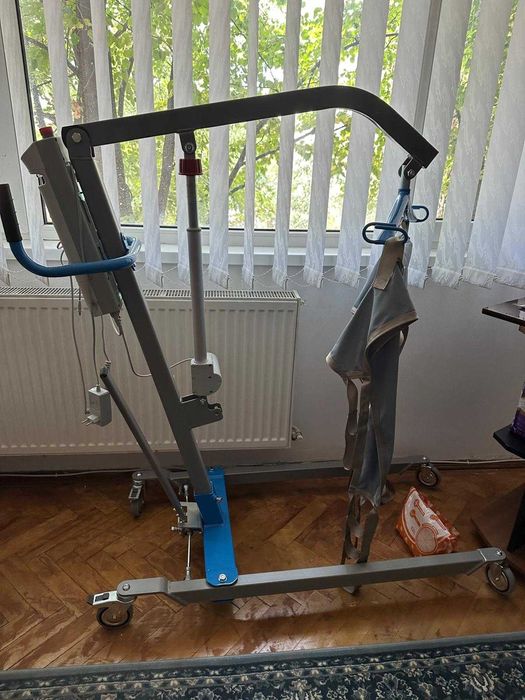 Elevator electric MUEVO cu ham pentru ridicare pacienti NOU