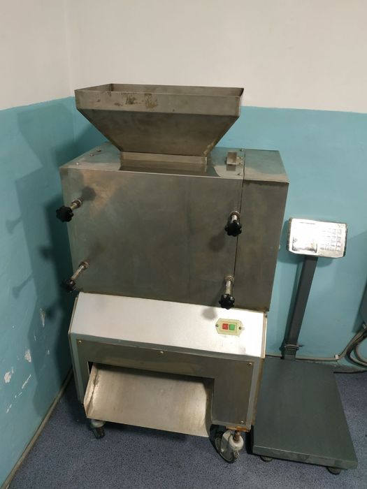 Прдам пищевую дробилку