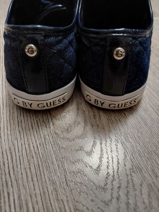 Дамски гуменки Guess