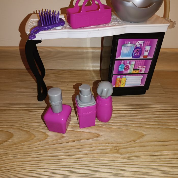 Барби и фризьорски салон