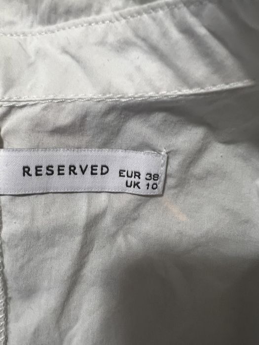Бяла риза Reserved.