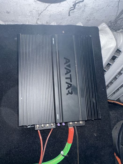 Продам сабвуфер и усилитель на фронт