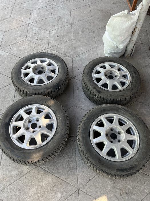 Шины с дисками шипованые зима 205/65/15