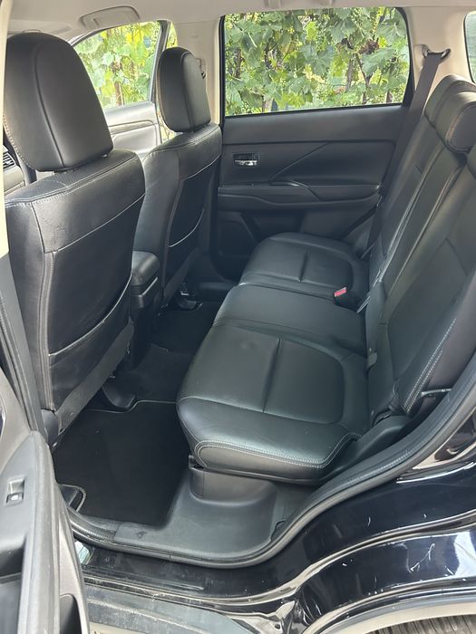 Mitsubishi Outlander 2018 diesel cutie automata