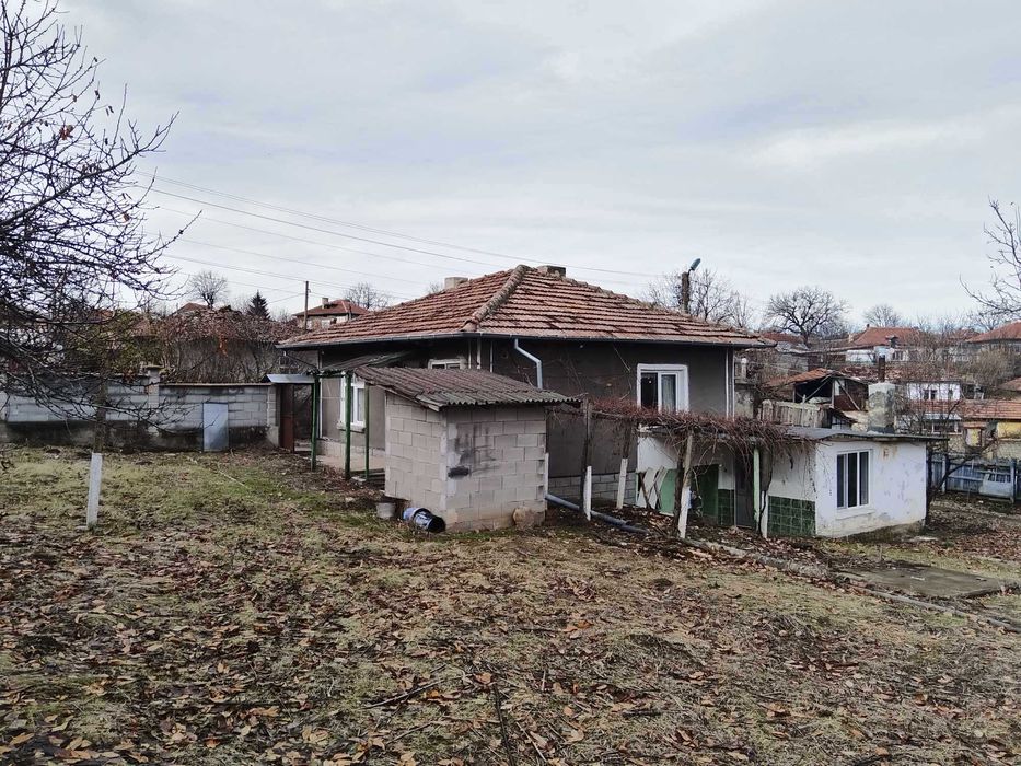 Продава се Къща в с. Самуил, Област Разград - 103 кв.м за 376 €/кв.м - Снимка #2