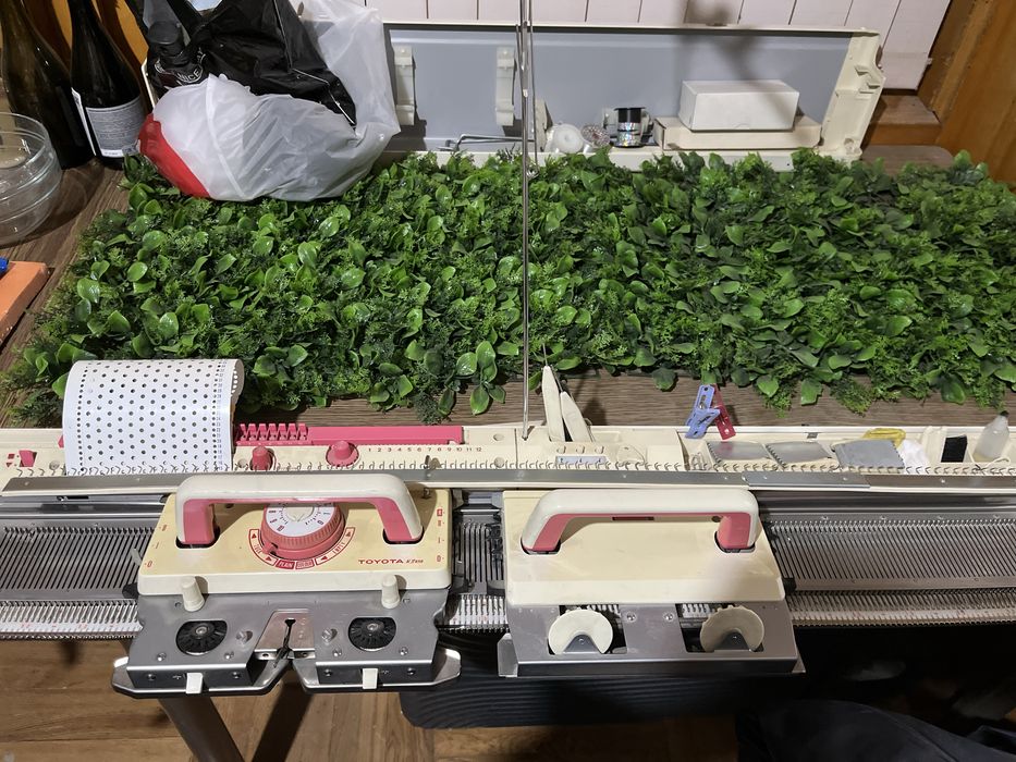 Вязальная машина тайота-ks858