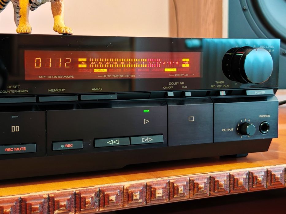 Sansui D-X501. Deck valoros, superb. Estetică de raft. Preț fix !
