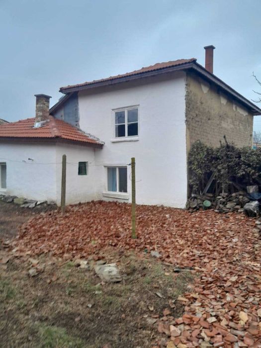 Продава се Къща в с. Плъстина, Област Търговище - 100 кв.м за 128 €/кв.м - Снимка #3