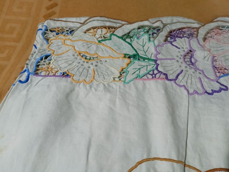 Скатерть антикварная