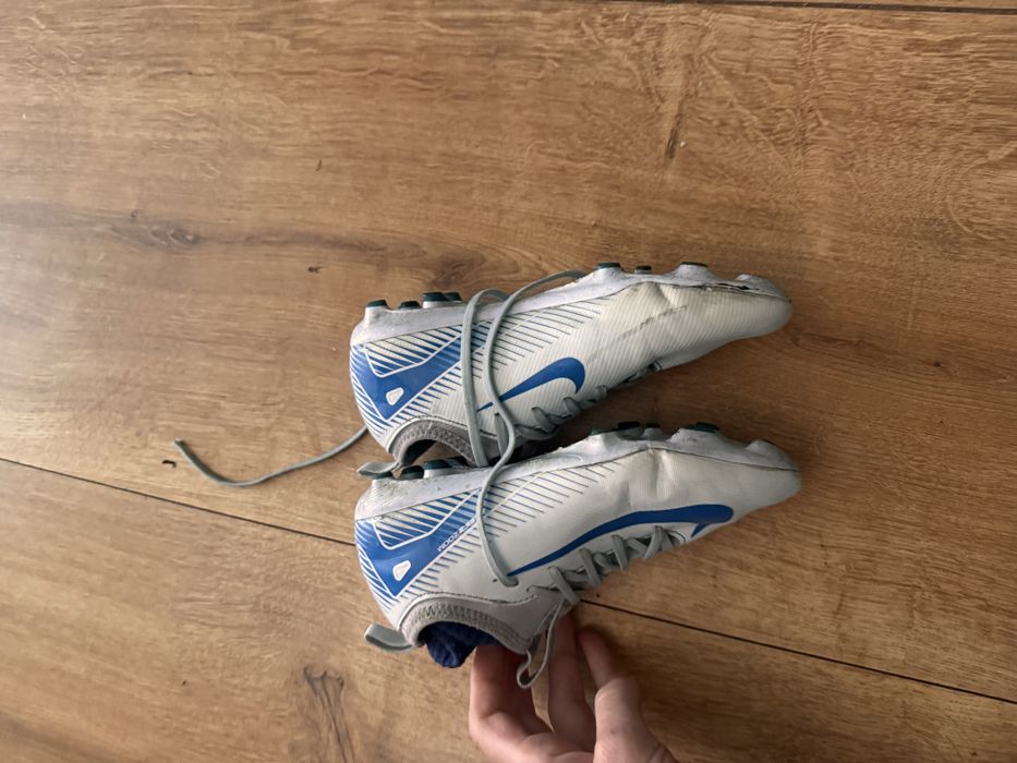 Ghete fotbal Nike crampoane mar 33