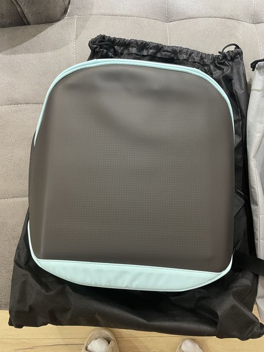 Светящиеся рюкзаки.