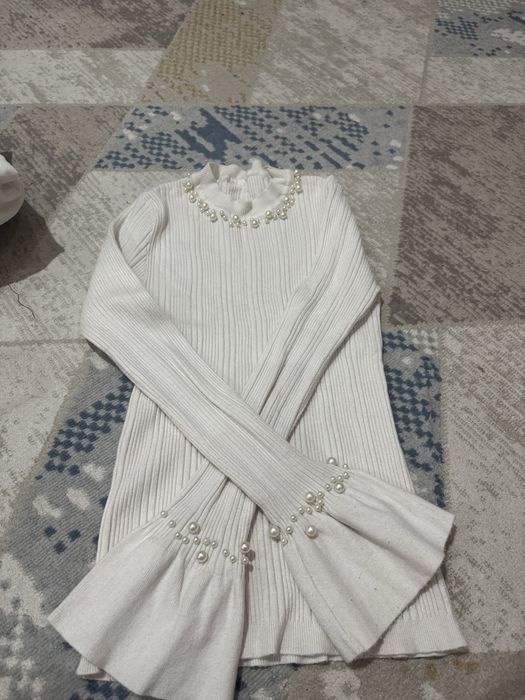 Кофта, платье в идеальном состояний