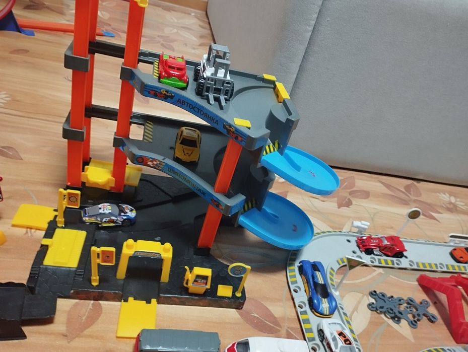 Детские игрушки для мальчика