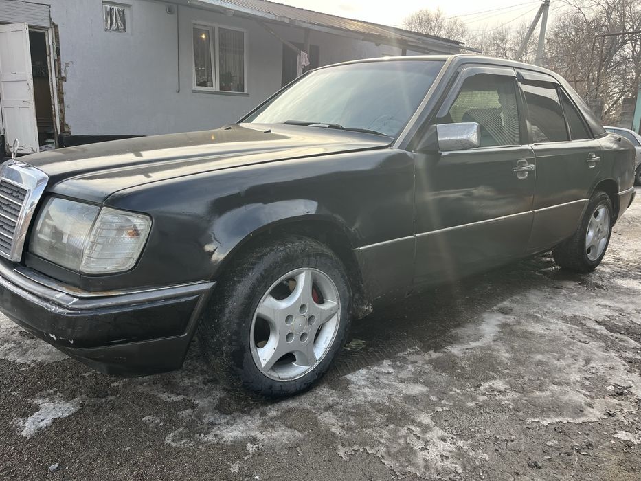 Продам мерс 124. 2.3