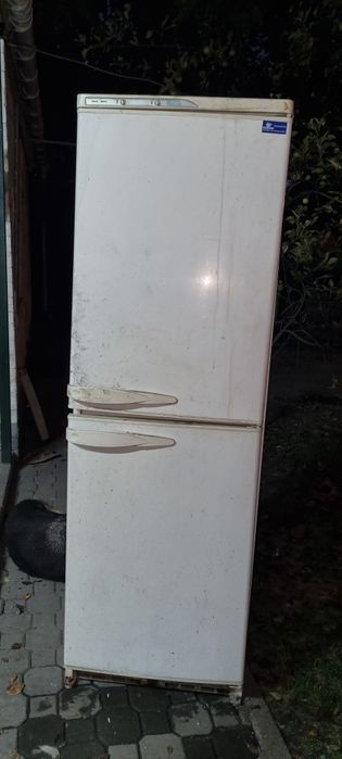 Продам холодильник "STINOL"