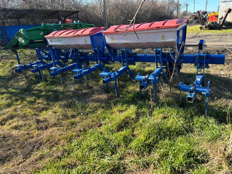 Cultivator cu fertilizare Mecanica Ceahlau CFM -7, 7 randuri, 2018