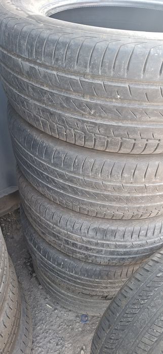 235 60 R18 contintal 4 dona