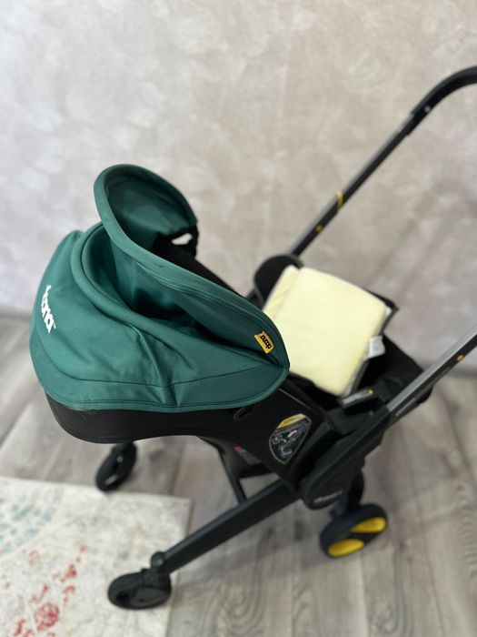 Продам коляску Doona