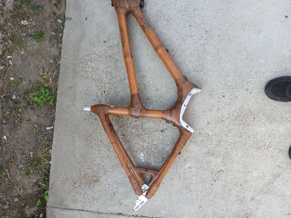 Cadru bicicleta electrica bamus citește anunțul