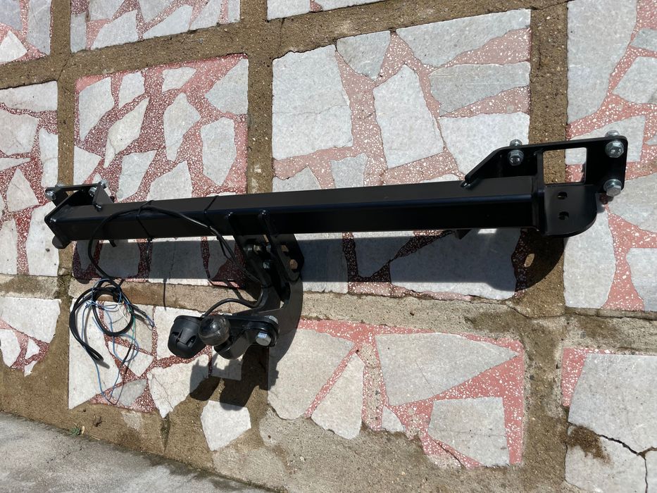 Теглич за Mercedes-Benz E-CLASS