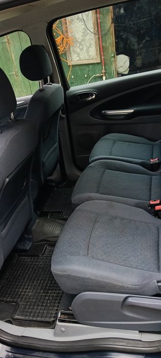 Vând Ford Galaxy mk3