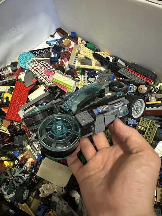 Продам Lego фигурки