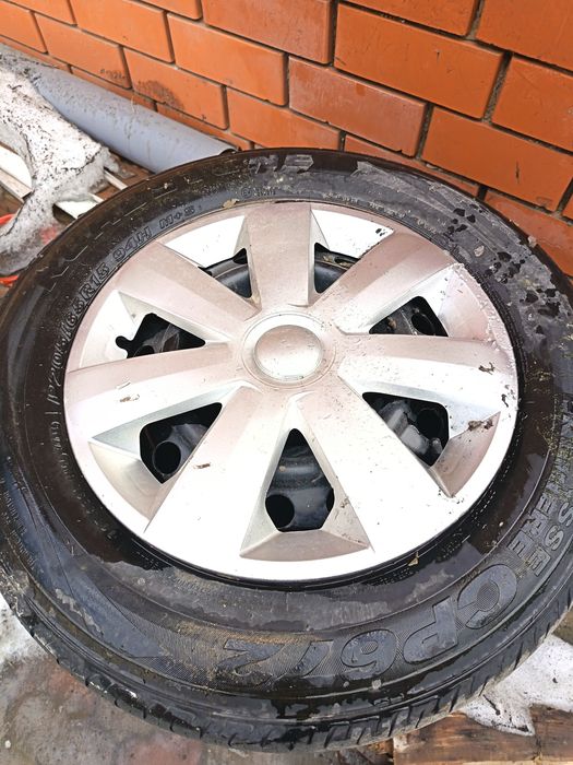 Продам резину летнию