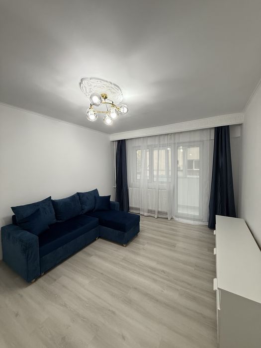 Vand/inchiriez apartament cu 3 camere ultracentral Pitesti