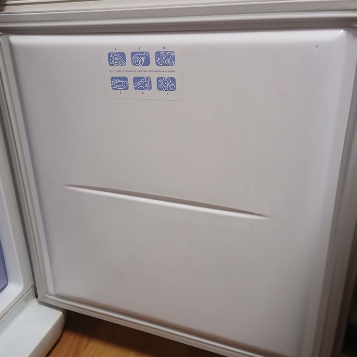 Продам холодильник Бирюса 134