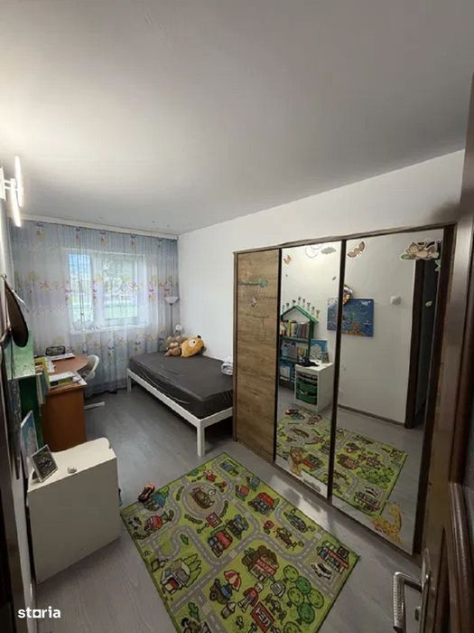 Apartament 3 camere zona Astra