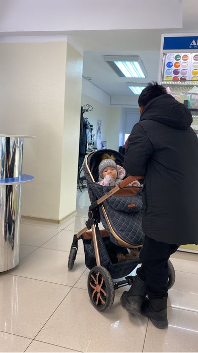 Продам коляску и детски кровать