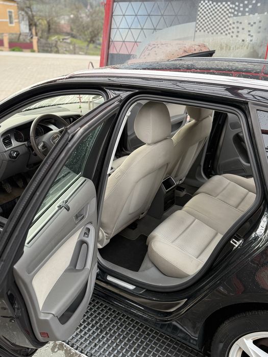 Vand Audi A4 B8 2009.