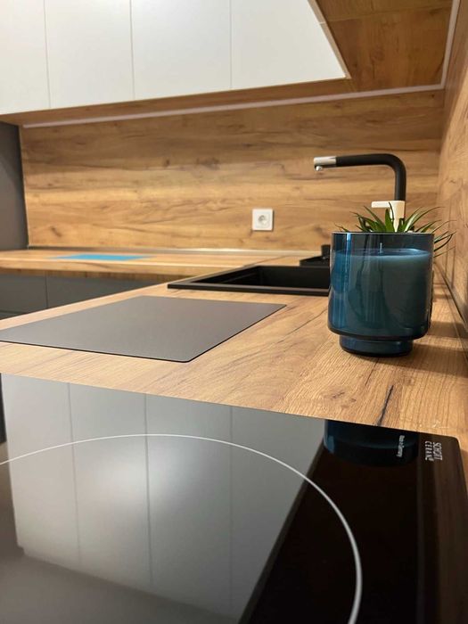 Дава се под наем Двустаен апартамент в Пловдив, Кършияка - 80 кв.м за 598.23 € - Снимка #1