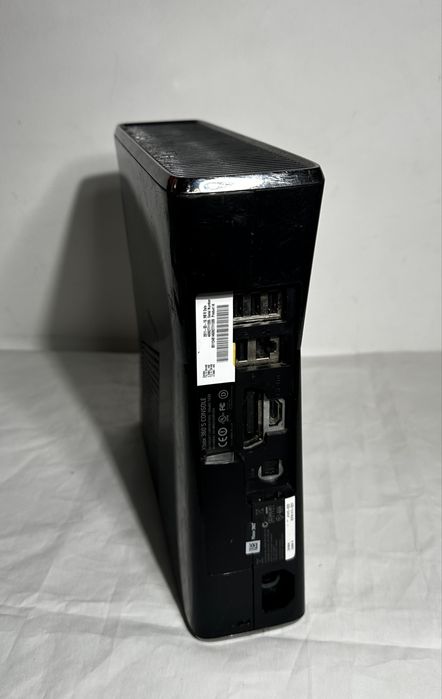 Consola xbox 360 + 15 jocuri