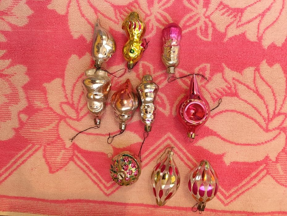 Ёлочные игрушки , гирлянды и всё новогоднее СССР