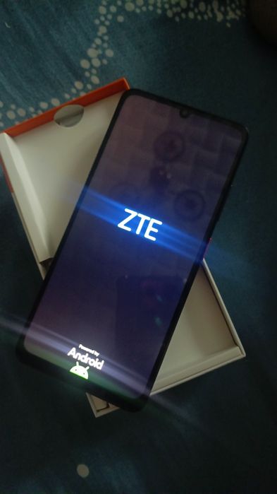 Продам телефон новый