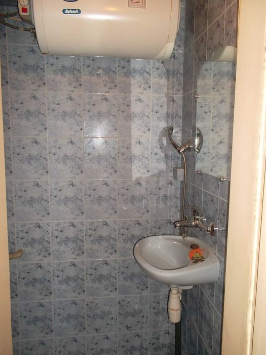 Дава се под наем Двустаен апартамент в Варна, Център - 60 кв.м за 357 € - Снимка #5