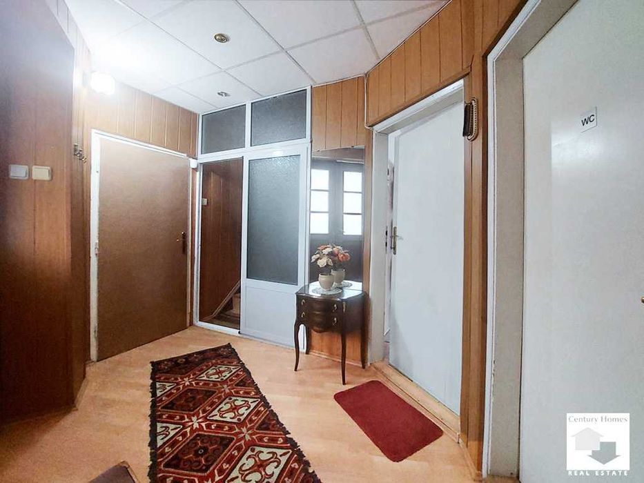 Дава се под наем Къща в Велико Търново, Стара част - 132 кв.м за 700 € - Снимка #13