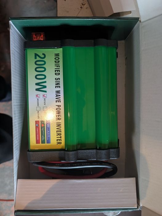 Продам инвертор 2000w 12v на 220v