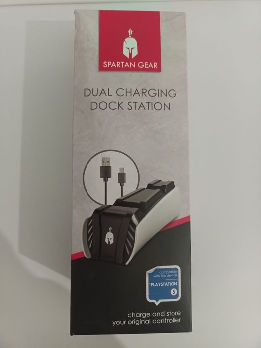 Докинг зарядна станция Spartan Gear - Dual Charging Dock Station (PS5)