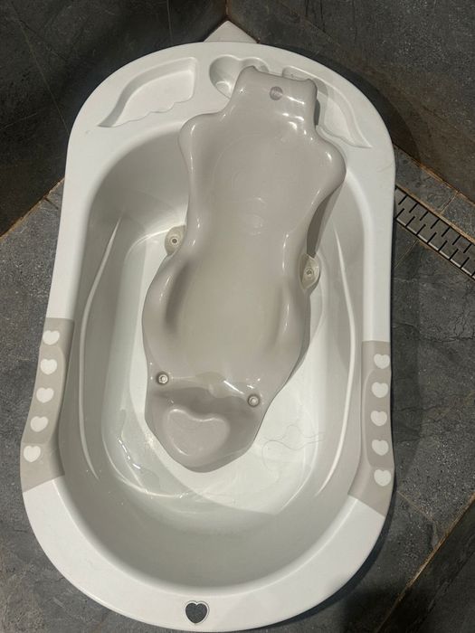 Ванна для купания ребенка