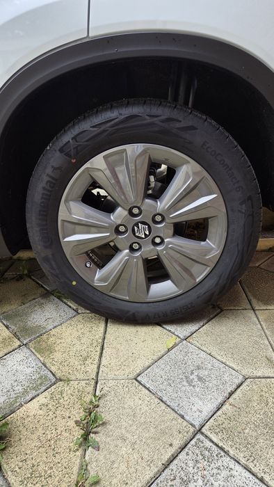 Continental EcoContact 6 215/55/R17 vara DOT 2025