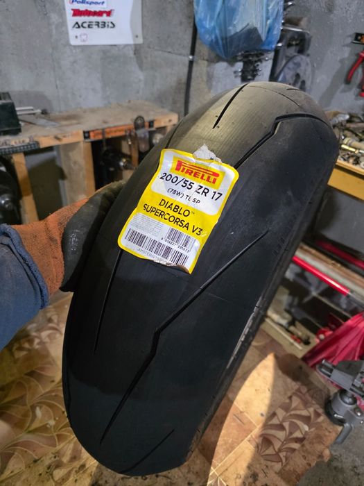 200 55 ZR17 Pirelli Supercorsa V3 NOU Nefolosit