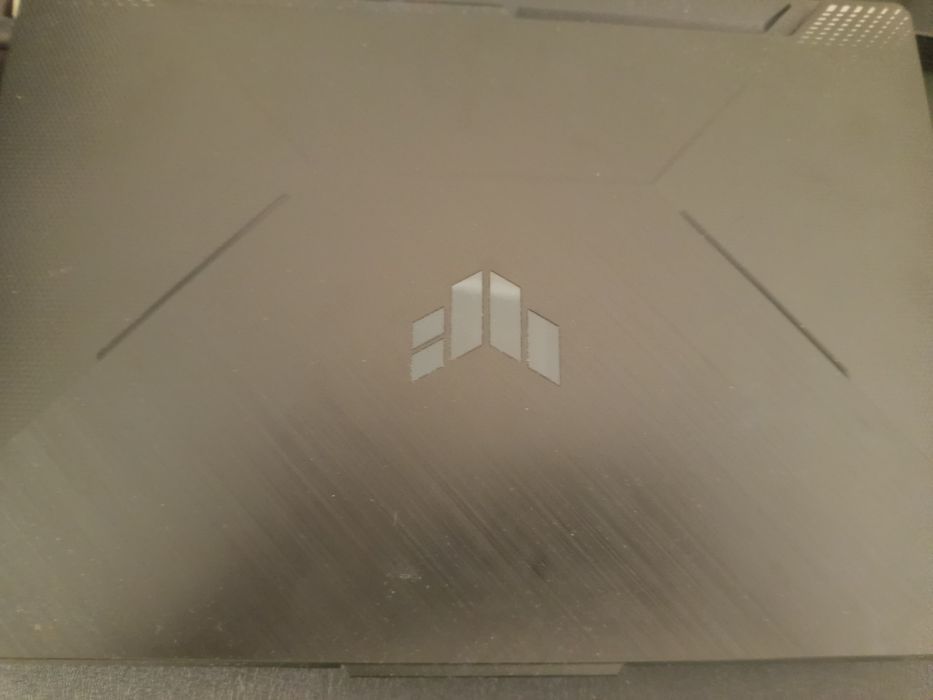 ASUS TUF Gaming A15 / Ryzen 5 / RTX 3050.